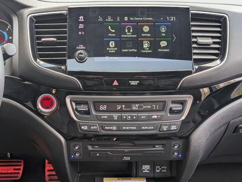 Used 2022 Honda Pilot Black Edition image 28