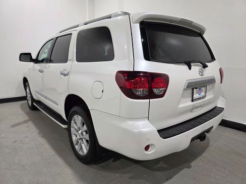 Used 2018 Toyota Sequoia Platinum image 41
