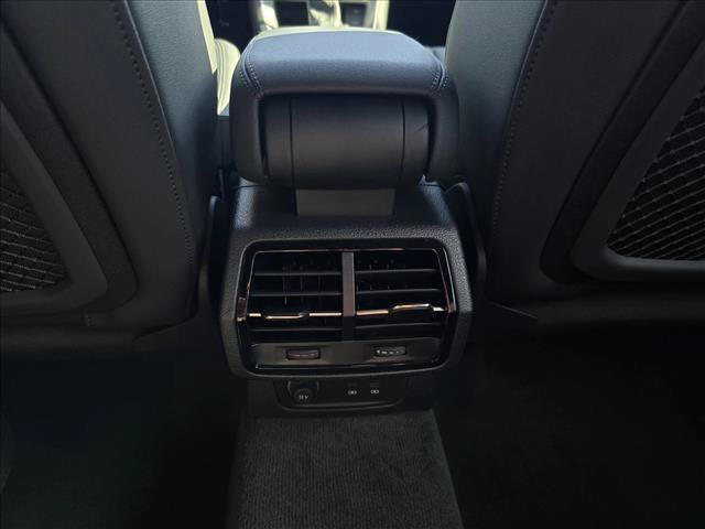 Used 2025 Audi Q3 2.0T Premium w/ Convenience Package AWD/4WD image 18