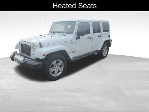 Used 2012 Jeep Wrangler Unlimited Sahara w/ Connectivity Group AWD/4WD image 7