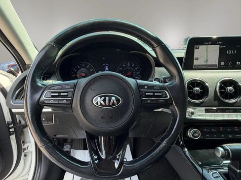 Used 2019 Kia Stinger w/ Sun & Sound Package AWD/4WD image 12