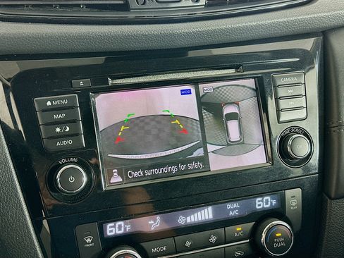 Used 2020 Nissan Rogue SL w/ Premium Package FWD image 23