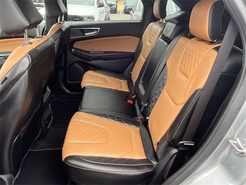 Used 2024 Ford Edge Titanium w/ Titanium Elite Package image 28