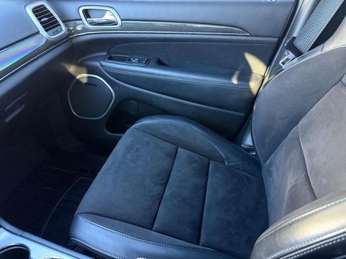 Used 2020 Jeep Grand Cherokee SRT w/ Trailer Tow Group IV image 24