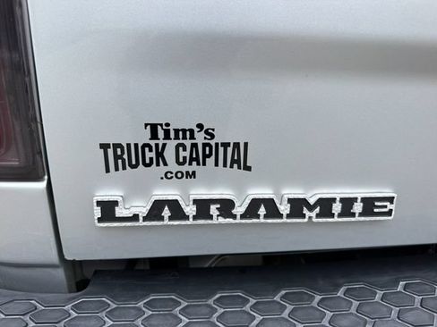 Used 2015 RAM 2500 Laramie AWD/4WD image 10