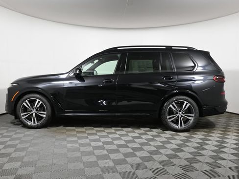 Used 2027 BMW X7 M60i AWD/4WD image 2