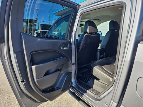 Used 2019 Chevrolet Colorado ZR2 image 17