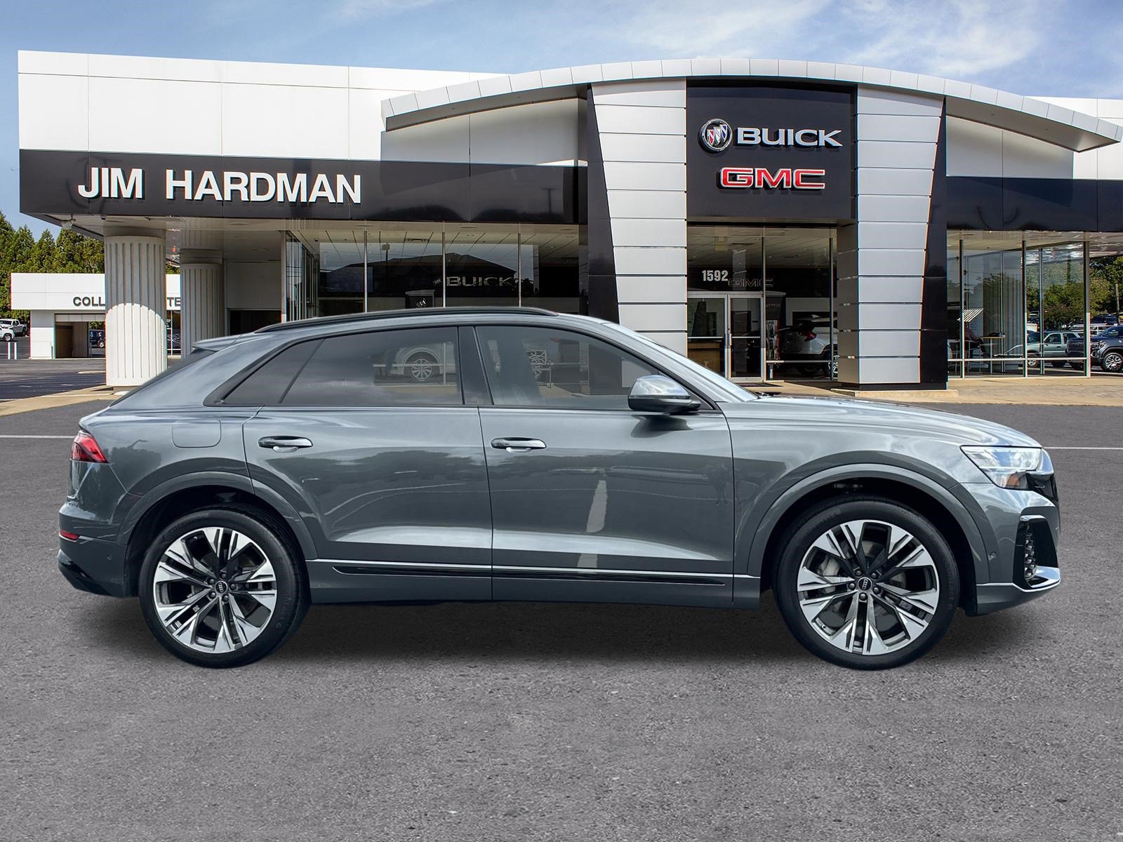 Used 2025 Audi Q8 Premium Plus AWD/4WD image 8