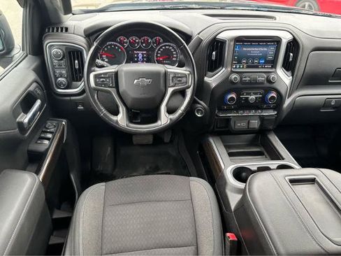 Used 2019 Chevrolet Silverado 1500 LT Trail Boss image 17