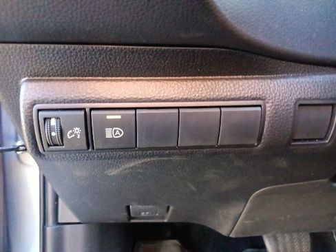 Used 2023 Toyota Corolla LE image 17