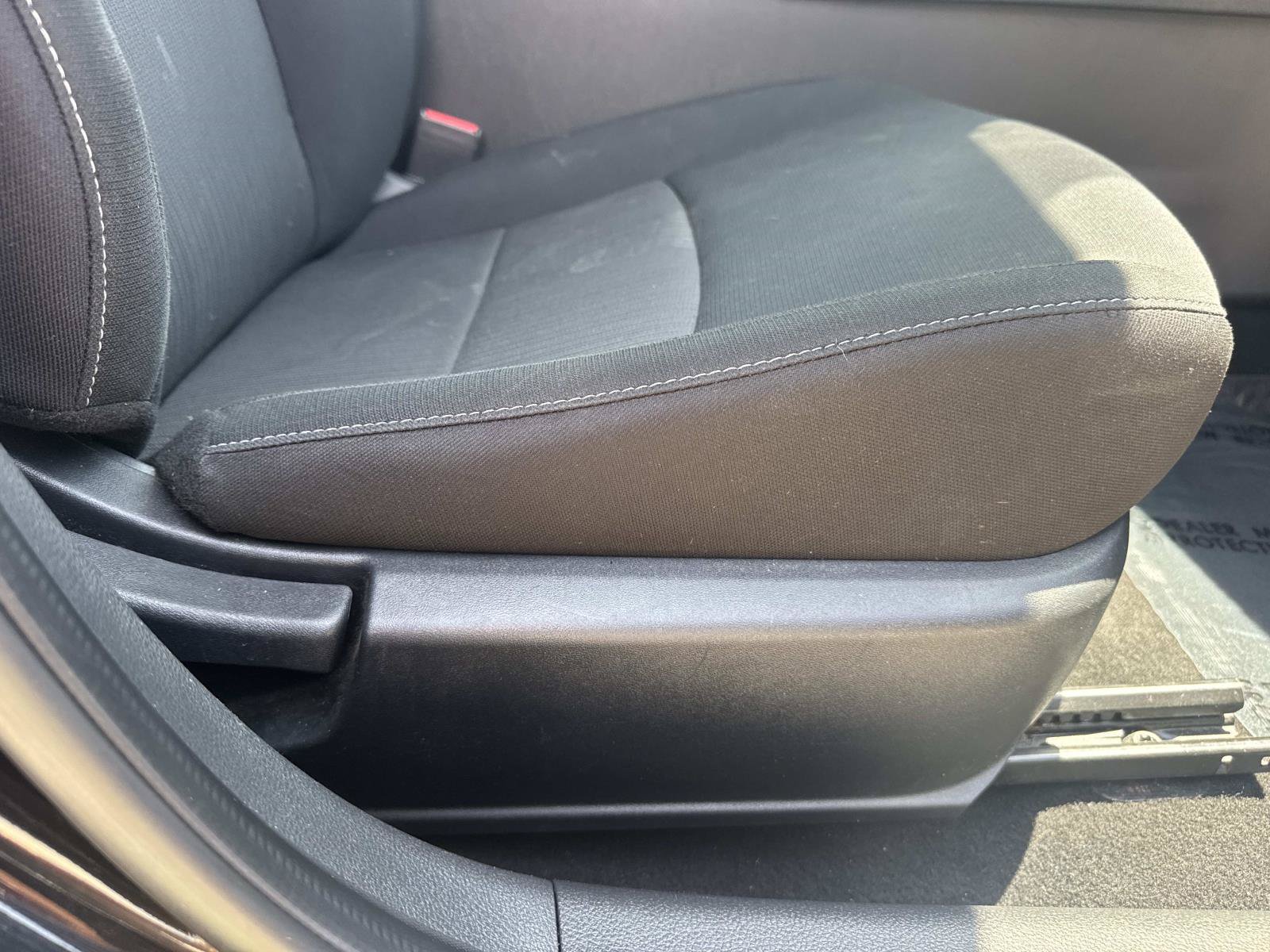 Used 2022 Nissan Sentra SV FWD image 12