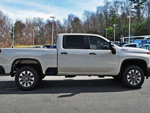 New 2026 Chevrolet Silverado 2500 Custom w/ Custom Value Package image 6