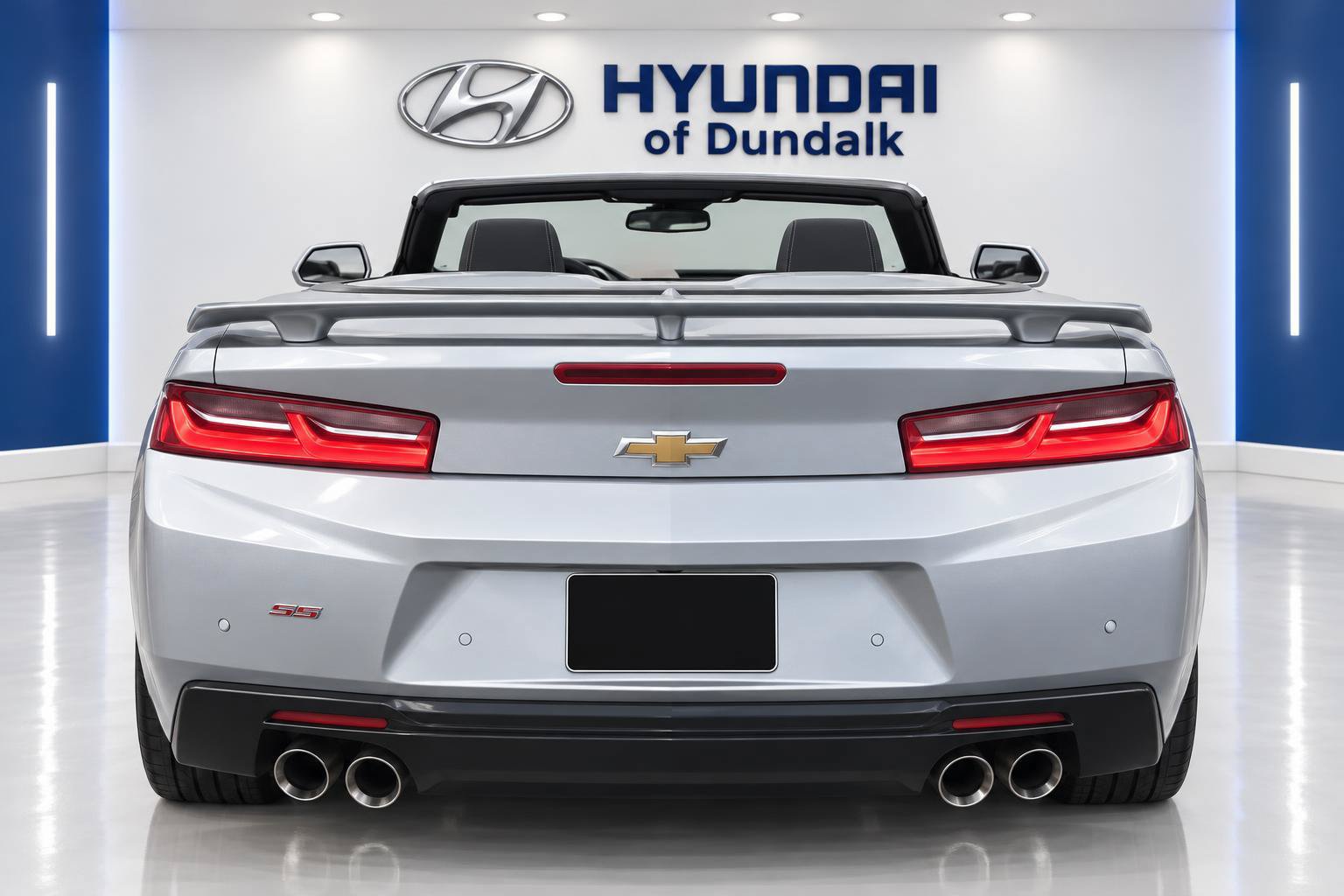 Used 2017 Chevrolet Camaro SS RWD image 2