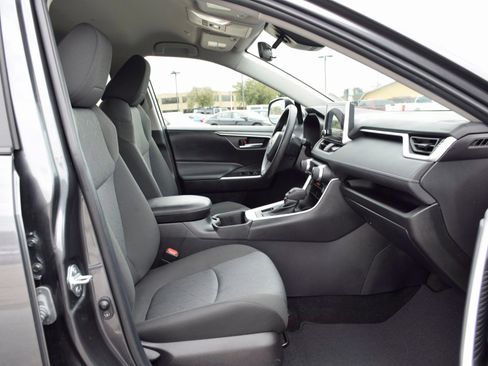 Used 2023 Toyota RAV4 XLE image 23