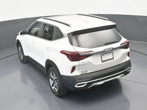 Used 2022 Kia Seltos EX image 52
