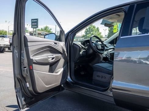 Used 2019 Ford Escape SE FWD image 7