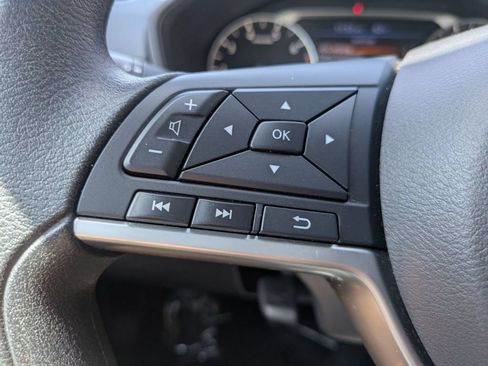 Used 2025 Nissan Altima 2.5 SV FWD image 17