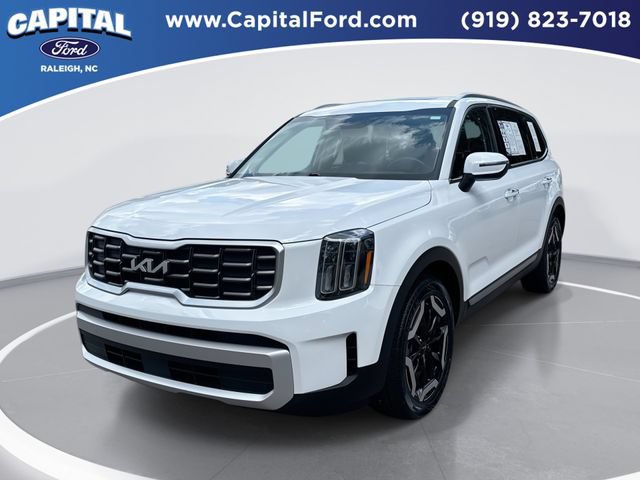 Used 2025 Kia Telluride S FWD image 1