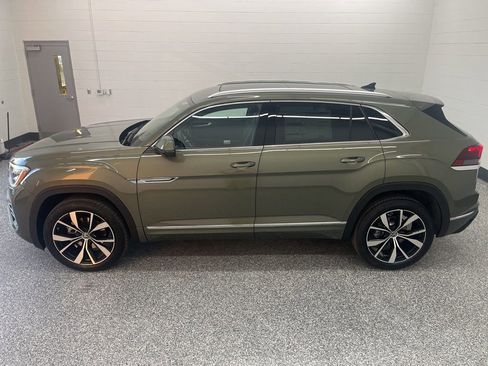 New 2026 Volkswagen Atlas Cross Sport SEL Premium R-Line AWD/4WD image 2