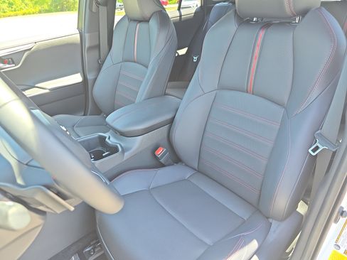 Used 2025 Toyota RAV4 XSE w/ Premium Package AWD/4WD image 15