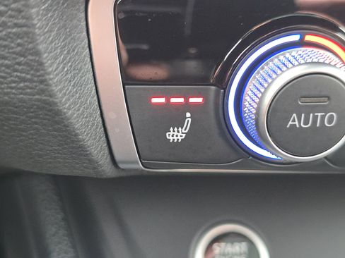 Used 2025 Audi Q3 2.0T Premium w/ Convenience Package image 12