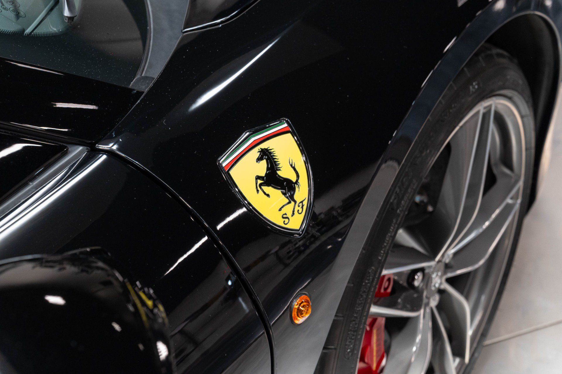 Used 2016 Ferrari 488 Spider RWD image 26