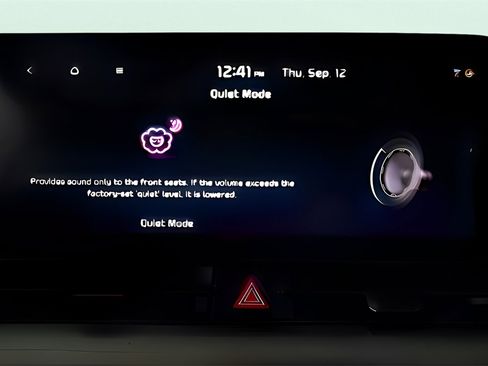 Certified 2024 Kia Sportage EX image 28