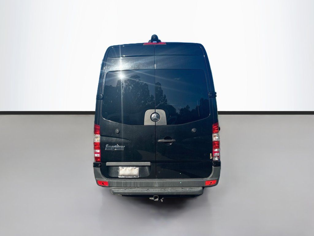 Used 2017 Mercedes-Benz Sprinter 3500 image 5