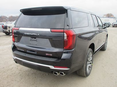 New 2026 GMC Yukon XL Denali w/ Sun & Power Step Package