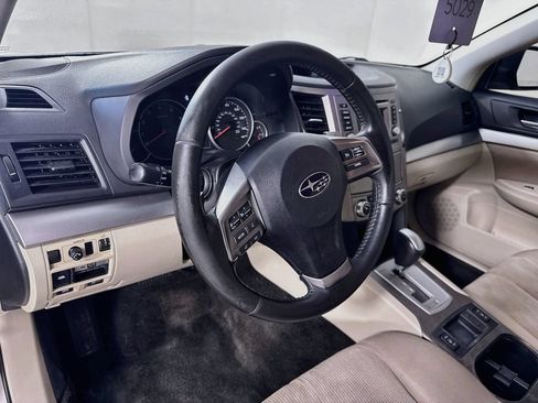 Used 2014 Subaru Legacy 2.5i Premium AWD/4WD image 9