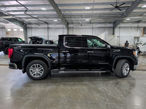 Used 2020 GMC Sierra 1500 SLT w/ SLT Premium Plus Package AWD/4WD image 2
