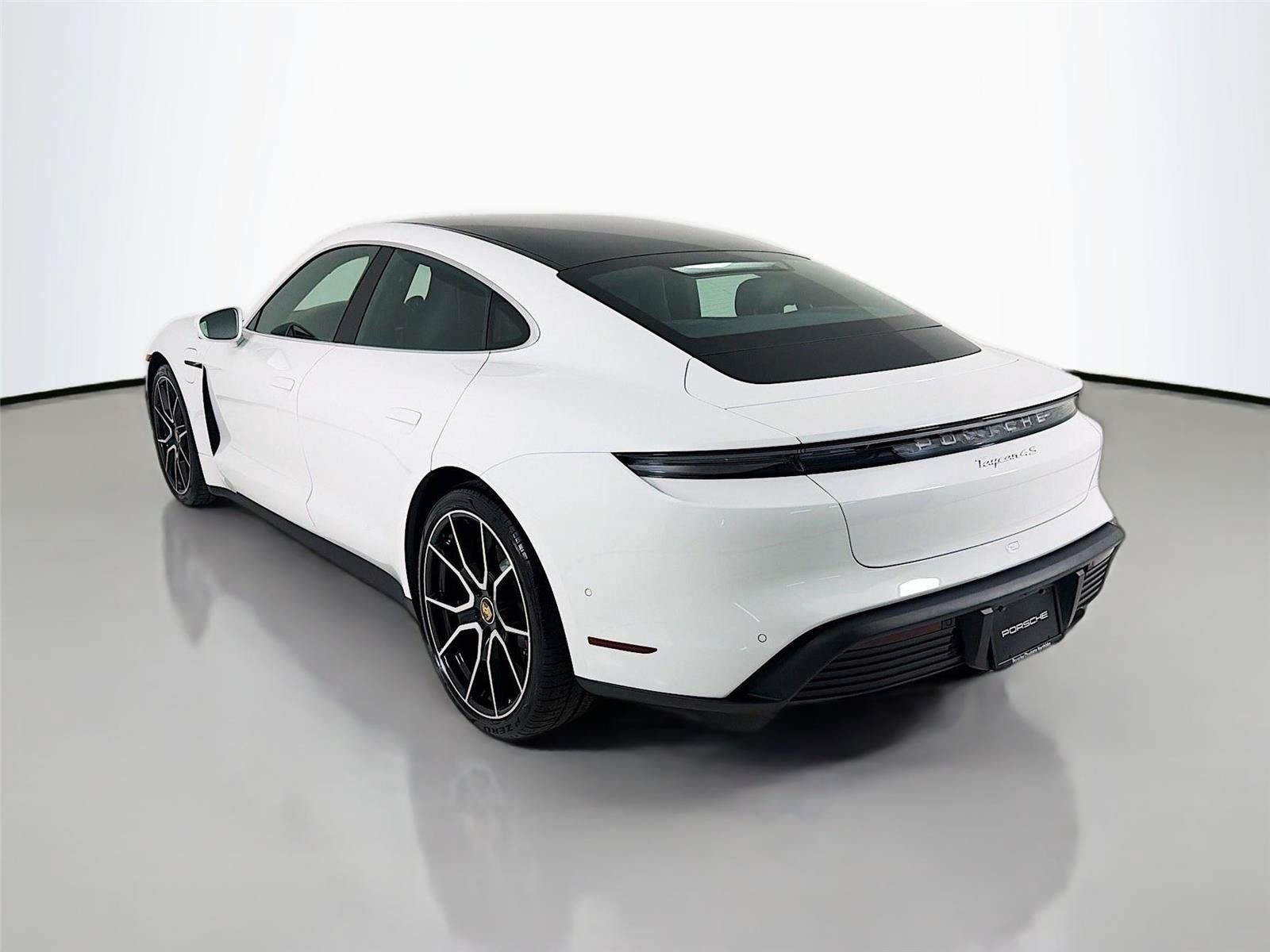 Used 2024 Porsche Taycan 4S AWD/4WD image 3