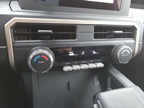 Used 2024 Toyota Tacoma SR w/ SR Upgrade Package AWD/4WD image 18