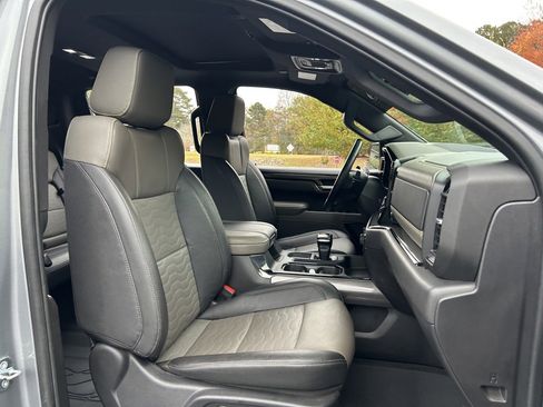 Used 2023 Chevrolet Silverado 1500 ZR2 w/ Technology Package image 55