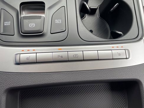New 2026 Kia Carnival FWD image 22