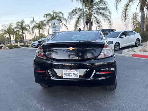 Used 2018 Chevrolet Volt LT image 12