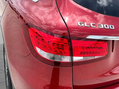 Used 2019 Mercedes-Benz GLC 300 image 25