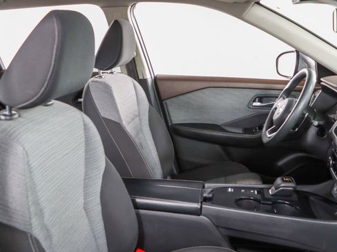 Used 2023 Nissan Rogue SV FWD image 26