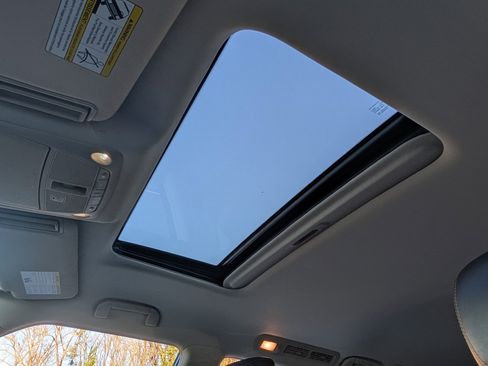 Used 2019 Nissan Armada Platinum w/ Captain's Chairs Package image 23