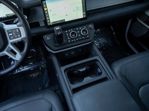 Used 2024 Land Rover Defender 130 S AWD/4WD image 40