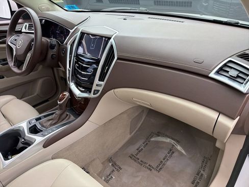 Used 2015 Cadillac SRX Luxury w/ Trailering Package AWD/4WD image 25