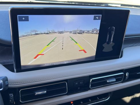 Used 2022 Lincoln Nautilus Reserve w/ Monochromatic Package image 22