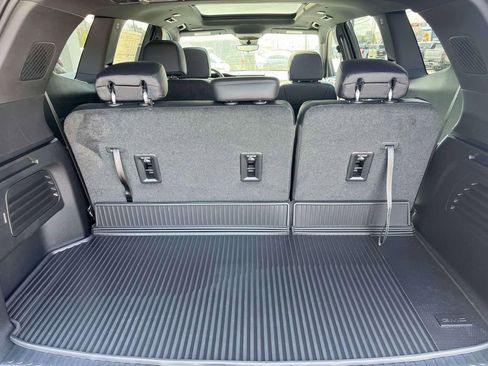 New 2026 GMC Acadia Elevation w/ Elevation Premium Package FWD image 18