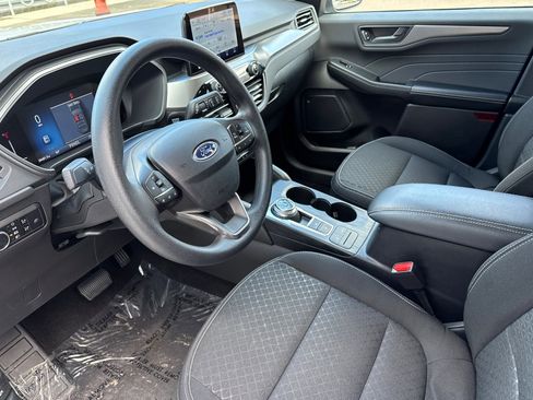 Certified 2025 Ford Escape Active image 10