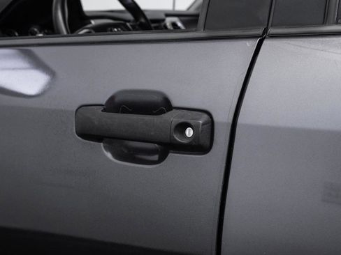 Used 2017 Toyota Tundra SR5 image 38