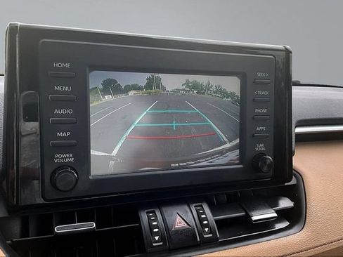 Used 2019 Toyota RAV4 XLE Premium w/ Cold Weather Package FWD image 14