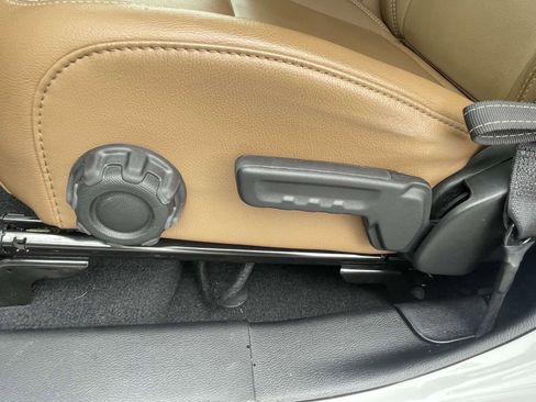 Used 2023 Jeep Wrangler Unlimited Rubicon 4xe w/ Safety Group image 15