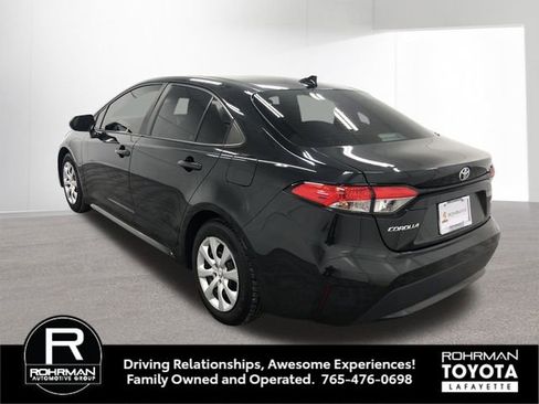 Used 2020 Toyota Corolla LE image 4