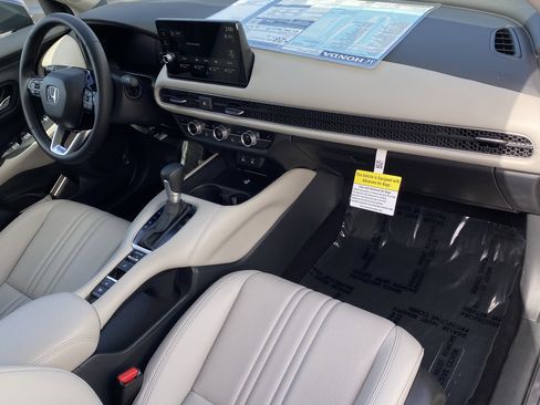 Used 2026 Honda HR-V EX-L image 10