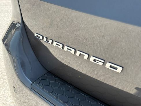 Used 2024 Dodge Durango GT RWD image 11